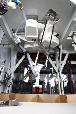 Bei emkon. im Einsatz: Delta-Roboter in Verpackungsmaschine emkon. FLEXPICK